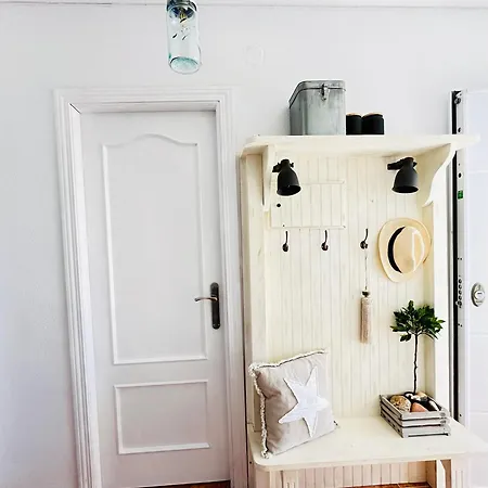 Charming & Cosy